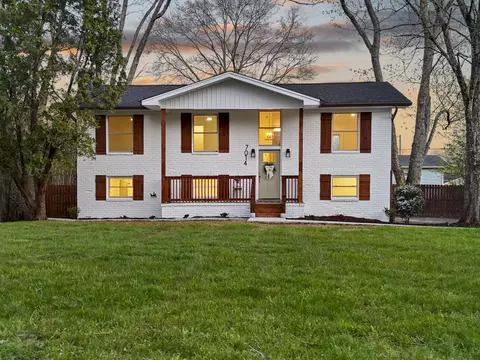 7014 S Dent Rd, Hixson, TN 37343