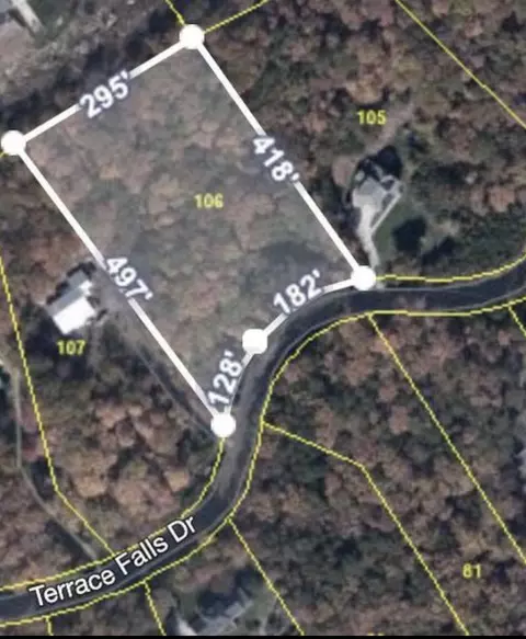 8911 Terrace Falls Dr #106, Soddy Daisy, TN 37379