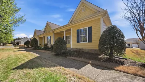 523 Callaway Ct, Chattanooga, TN 37421