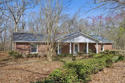 766 Bowling Alley Rd, Manchester, TN 37355
