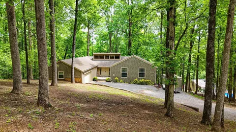 Exterior - 114 Carpenter Rd, Dunlap, TN 37327 photo 3 of 10