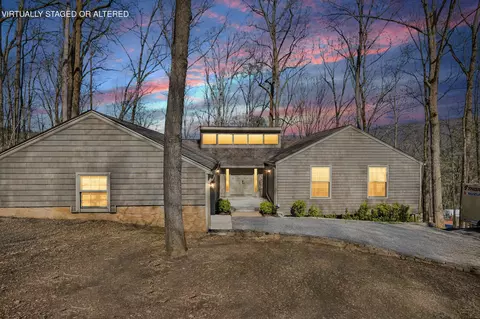 114 Carpenter Rd, Dunlap, TN 37327