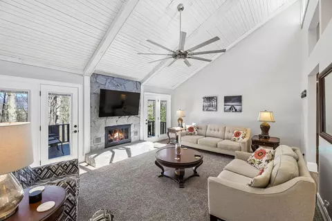 Living - 114 Carpenter Rd, Dunlap, TN 37327 photo 3 of 3