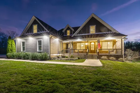 2418 Mowbray Pike, Soddy Daisy, TN 37379