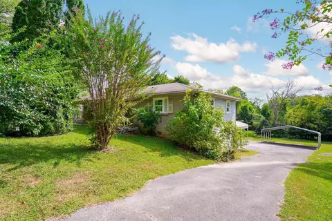 3000 Mary Walker Pl, Chattanooga, TN 37411