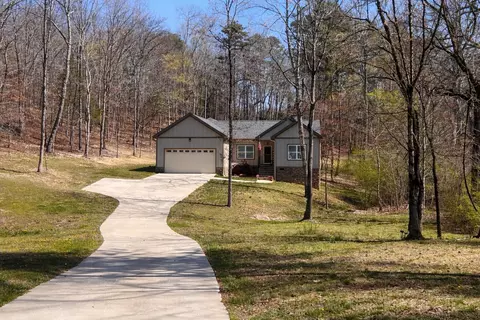 82 New Summit Hill Rd, Ringgold, GA 30736