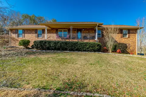 10245 Snow Hill Rd, Ooltewah, TN 37363