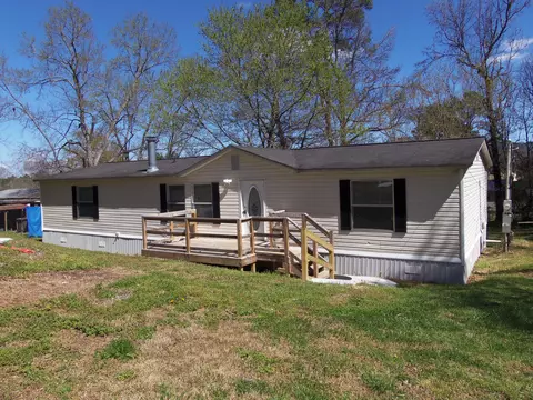 917 Raygan Dr, Tunnel Hill, GA 30755