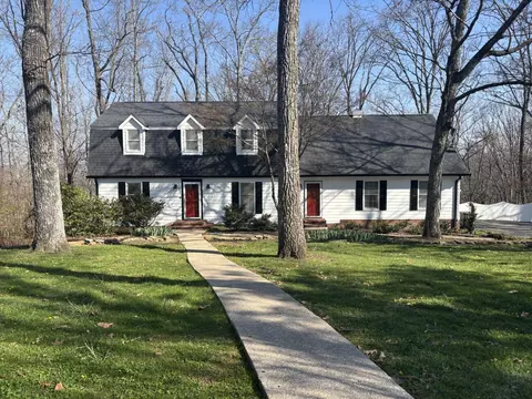 9 Silver Bow Ln, Signal Mountain, TN 37377