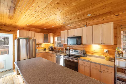 Kitchen - 144 Fawn Cir, Dunlap, TN 37327 photo 2 of 3