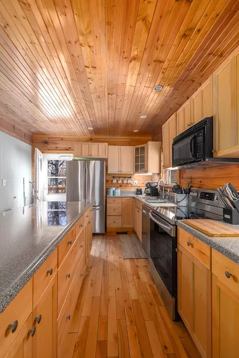Kitchen - 144 Fawn Cir, Dunlap, TN 37327 photo 1 of 3
