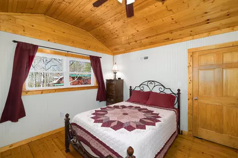 Bedroom - 144 Fawn Cir, Dunlap, TN 37327 photo 3 of 4