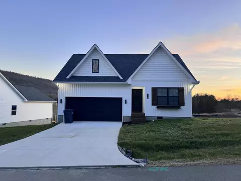 710 Sells Ln, Trenton, GA 30752