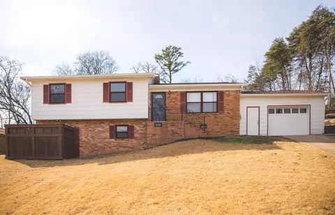 5904 Ragnar Dr, Hixson, TN 37343