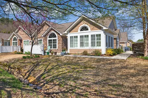 861 Carlisle Ln, Chattanooga, TN 37405