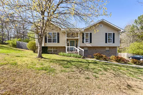 5701 Knotty Pine Dr, Ooltewah, TN 37363