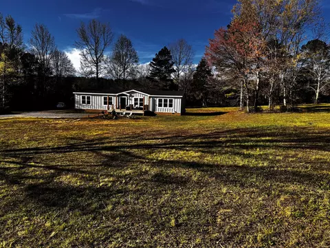 1019 E Reed Rd, Lafayette, GA 30728