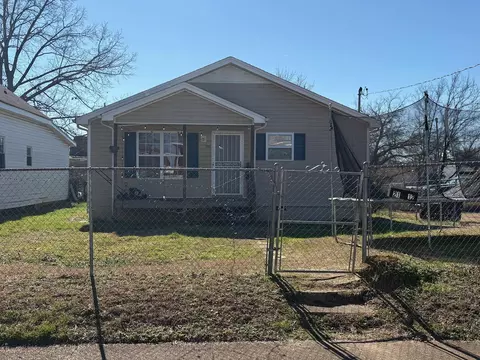 2112 E 14th St, Chattanooga, TN 37404