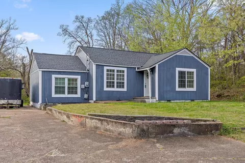 205 Georgia St, Rossville, GA 30741