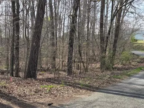 3 Lowery Road, Ocoee, TN 37361