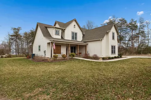 1395 Sawyer Cemetery Rd, Signal Mountain, TN 37377