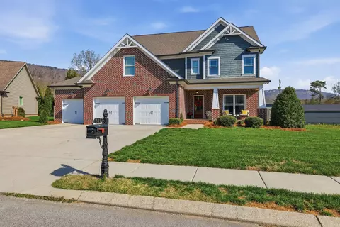 747 Deer Valley Dr, Hixson, TN 37343