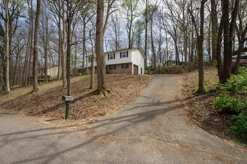 489 Moore Cir NE, Cleveland, TN 37312