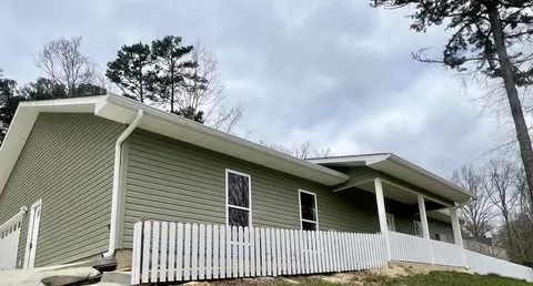 1032 Woodgate Rd, Ringgold, GA 30736