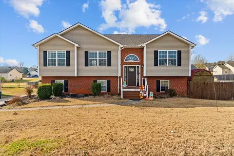 75 Ellie Ln, Chatsworth, GA 30705