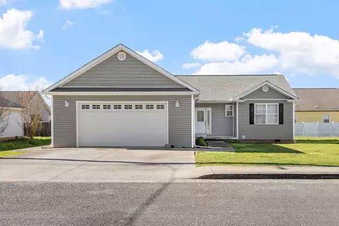 411 W 2nd St, Jasper, TN 37347