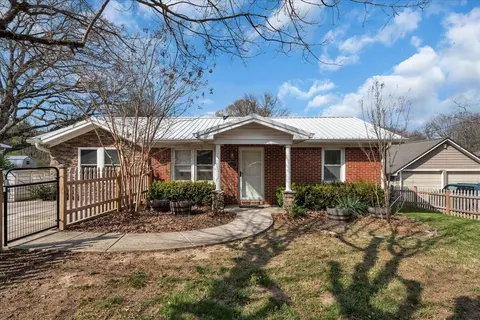 162 1st St, Monteagle, TN 37356