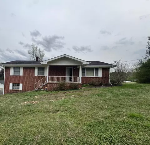 879 S Jenkins Rd, Chickamauga, GA 30707