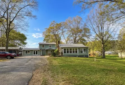 61 Walker St, Trion, GA 30753
