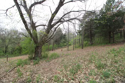 2558 Folkner Rd, Hixson, TN 37343