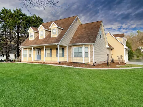 87 Cherokee Lake Dr, Ringgold, GA 30736