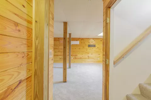 Entry Way - 1306 Mcintire Rd, Rock Spring, GA 30739 photo 2 of 3