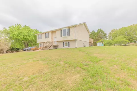 Exterior - 1306 Mcintire Rd, Rock Spring, GA 30739 photo 4 of 9