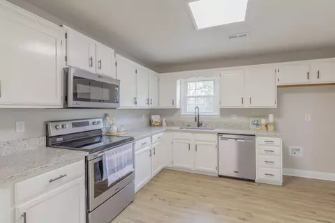 Kitchen - 1306 Mcintire Rd, Rock Spring, GA 30739 photo 5 of 5