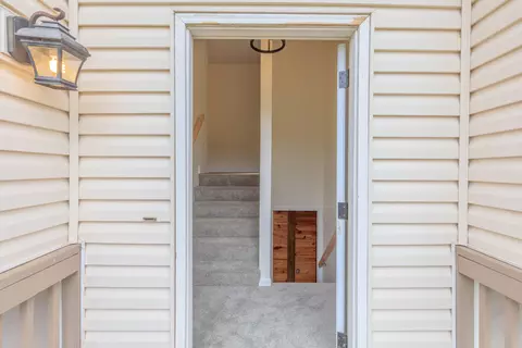 Entry Way - 1306 Mcintire Rd, Rock Spring, GA 30739 photo 1 of 3