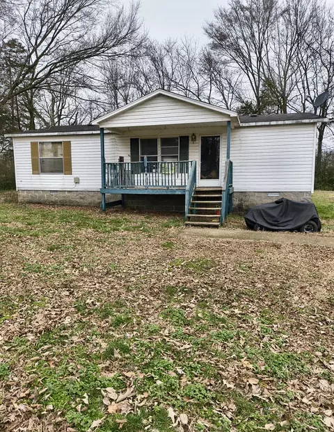 2435 Long St, New Johnsonville, TN 37134