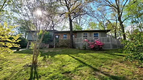 501 Glen Ln, Hixson, TN 37343