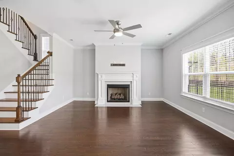 Living - 3513 Haystack Ln, Apison, TN 37302 photo 3 of 4