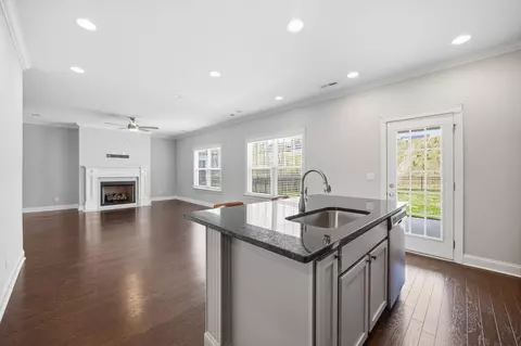 Living - 3513 Haystack Ln, Apison, TN 37302 photo 4 of 4