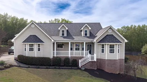 124 Falcons View Dr, Ringgold, GA 30736