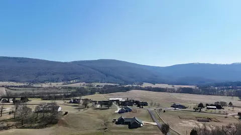 451 Hudlow Rd, Dunlap, TN 37327