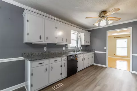 Kitchen - 204 Dodd Rd, Ringgold, GA 30736 photo 1 of 4