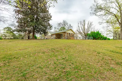 Exterior - 204 Dodd Rd, Ringgold, GA 30736 photo 7 of 18