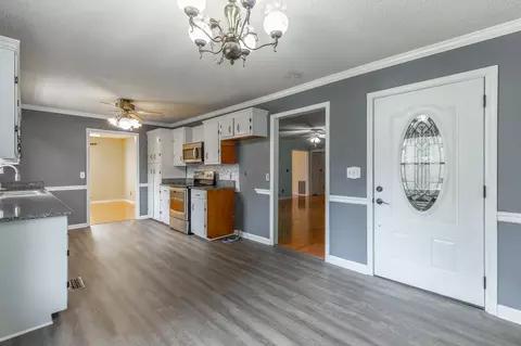 Entry Way - 204 Dodd Rd, Ringgold, GA 30736 photo 7 of 9