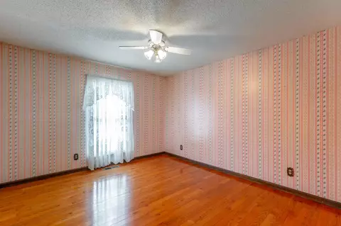 Bedroom - 204 Dodd Rd, Ringgold, GA 30736 photo 1 of 6