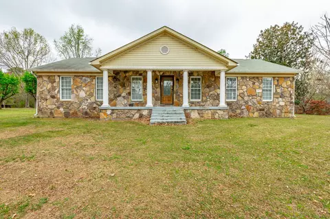 204 Dodd Rd, Ringgold, GA 30736